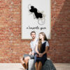 n'importe quoi frame dposter in young-couple-sitting-on-plinth