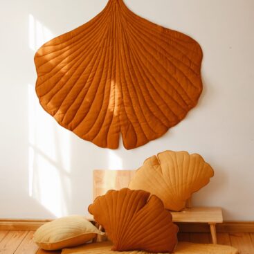 Ginkgo Leaf Mat - Brown