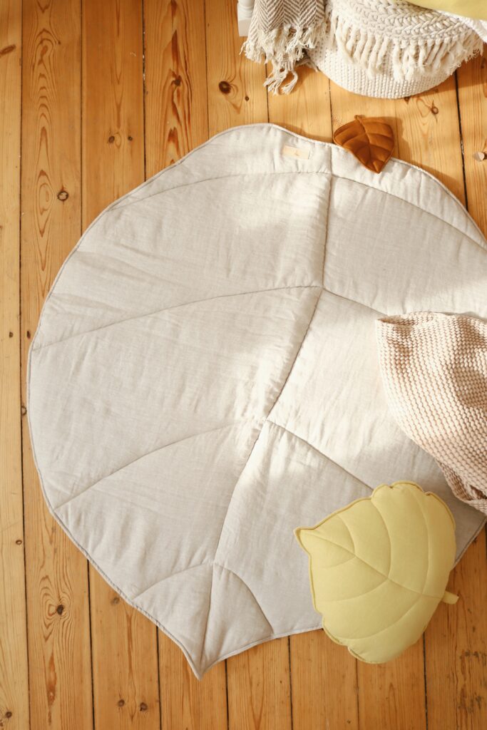 Leaf Linen Mat – Beige