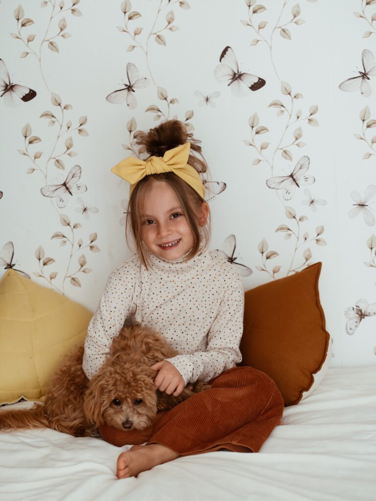 Leaf Pillow - Brown
