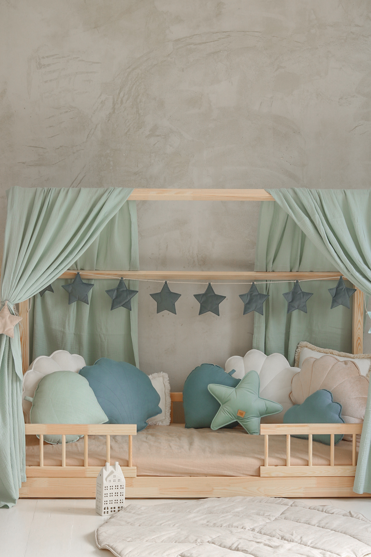 Star Velvet Pillow – Mint - Image 5