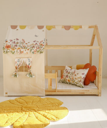 Wilde Flowers Bed House Cnopy with yellow flower mat