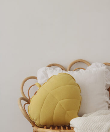 Leaf Pillow Velvet- Yellow