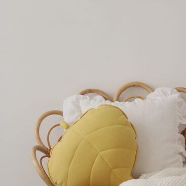 Leaf Pillow Velvet- Yellow