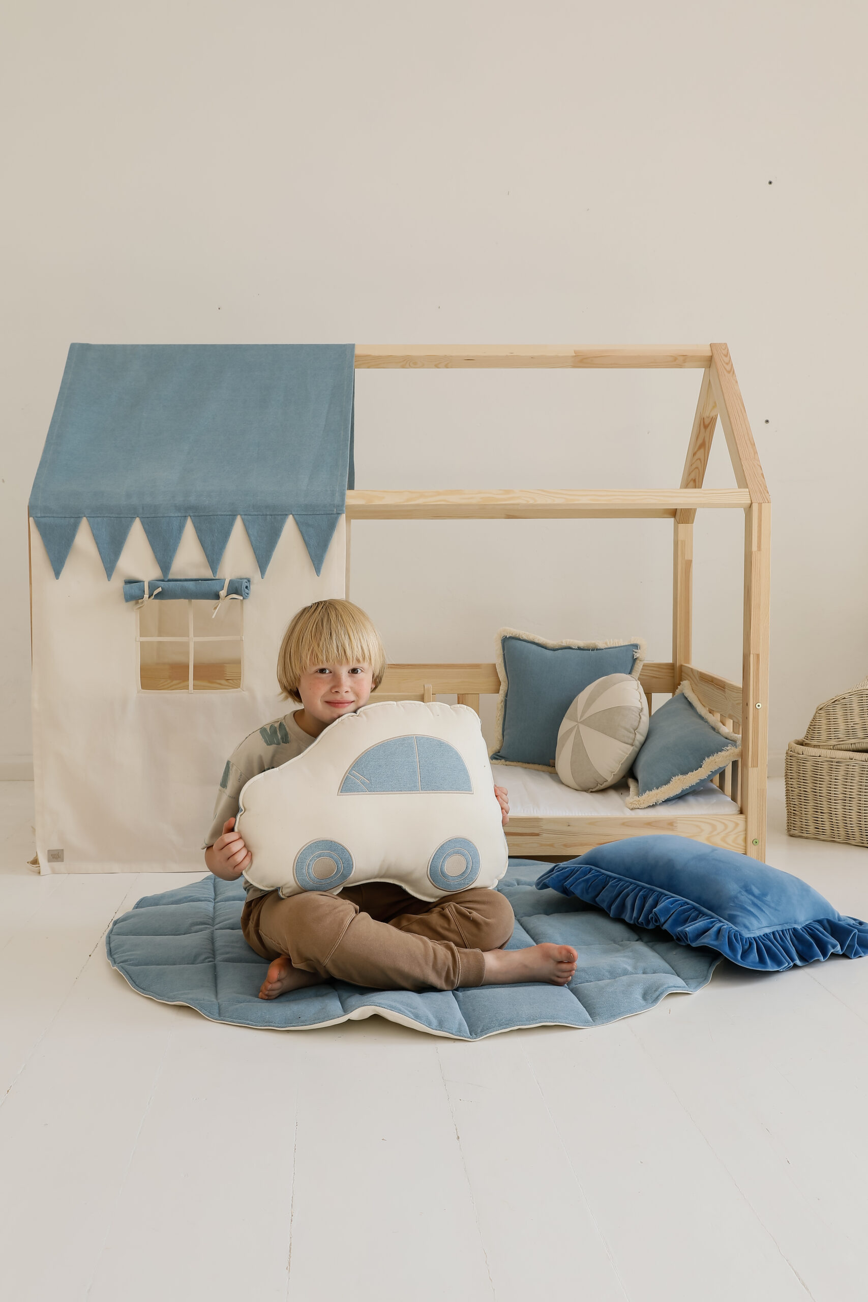 Car Jeans Pillow - Image 3