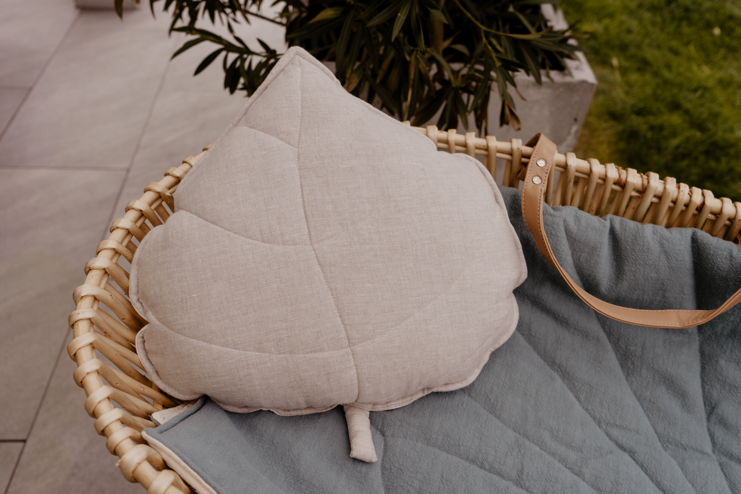 Linen Leaf Pillow – Beige - Image 9
