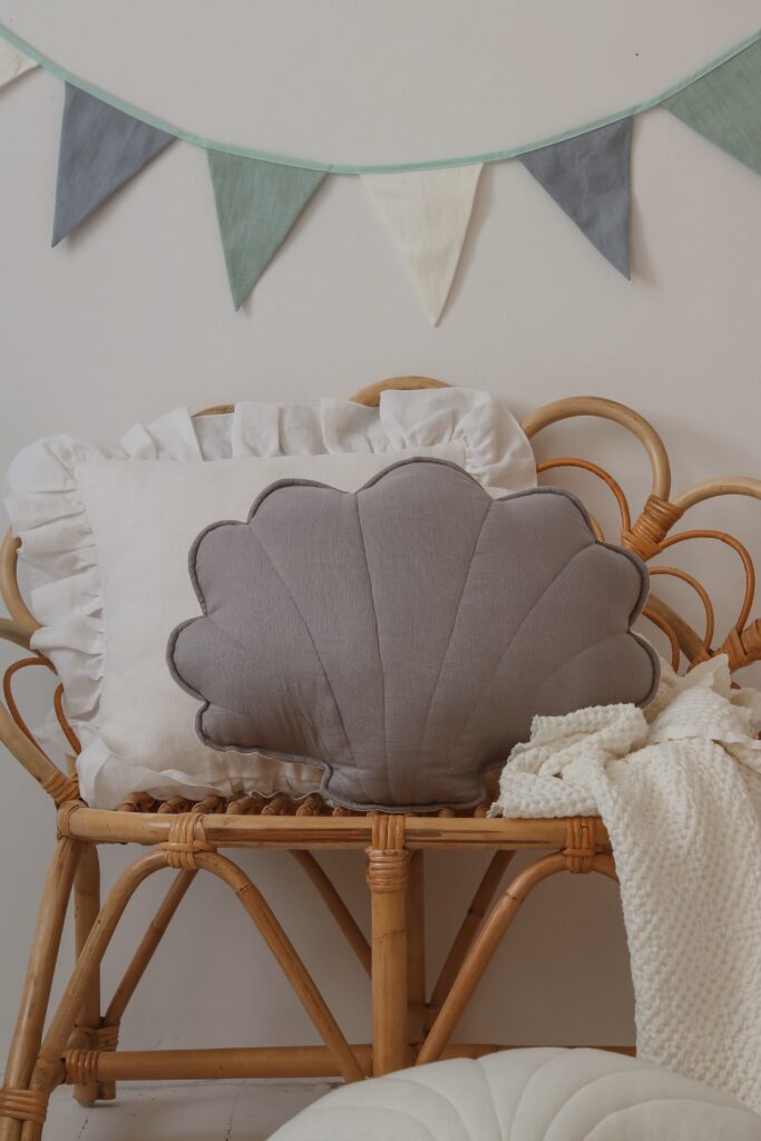 Linen Shell Pillow – Grey