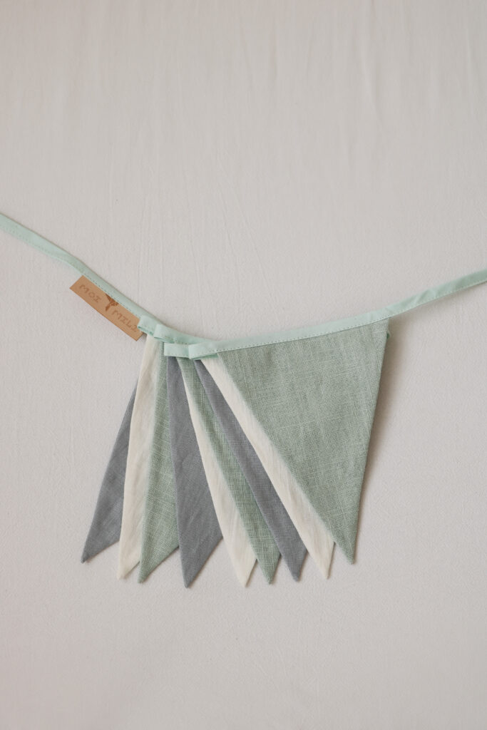mintlove garland detail