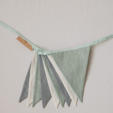 mintlove garland detail