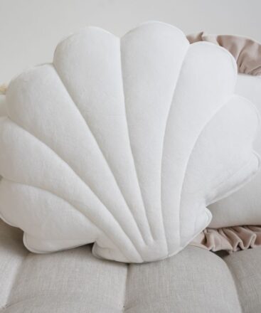 white velvet shell pillow big and easy to wash pillow