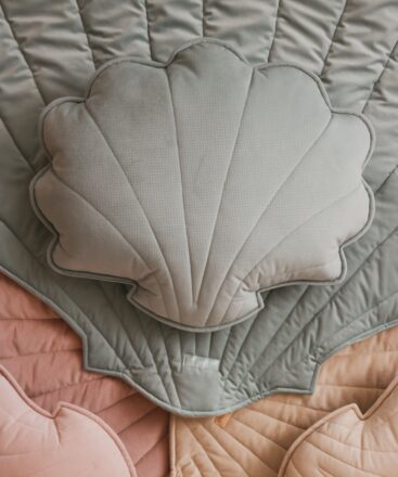 velvet shell pillow mint