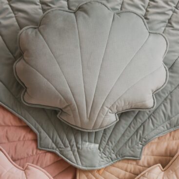 velvet shell pillow mint